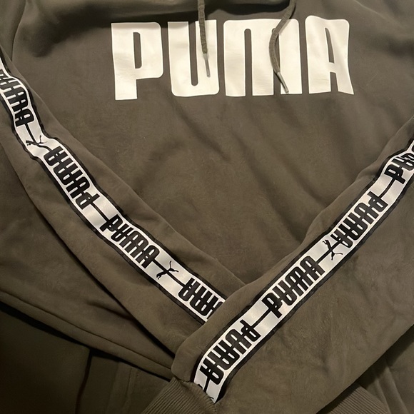 Soft Dark Green Puma Hoodie - Picture 4 of 5